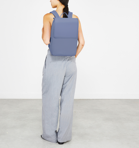 Lost In Berlin Ryggs&auml;ck Square 15"