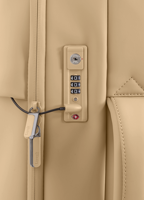 Lipault Lost In Berlin Cabin 2.0 55cm  Sandstone Lipault Lost In Berlin Cabin 2.0 55cm  Sandstone