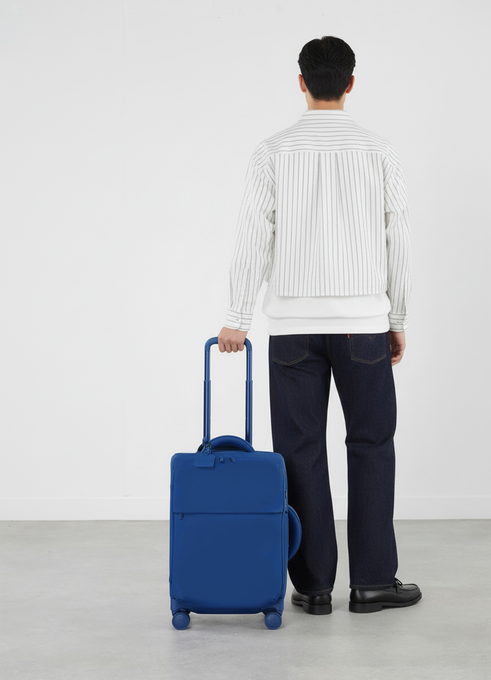 Lost In Berlin Kabinv&auml;ska 55cm | Lipault Lost In Berlin Cabin 2.0 55cm  Blue Me Away