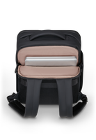Lost In Berlin L&auml;tt resryggs&auml;ck 15.6"